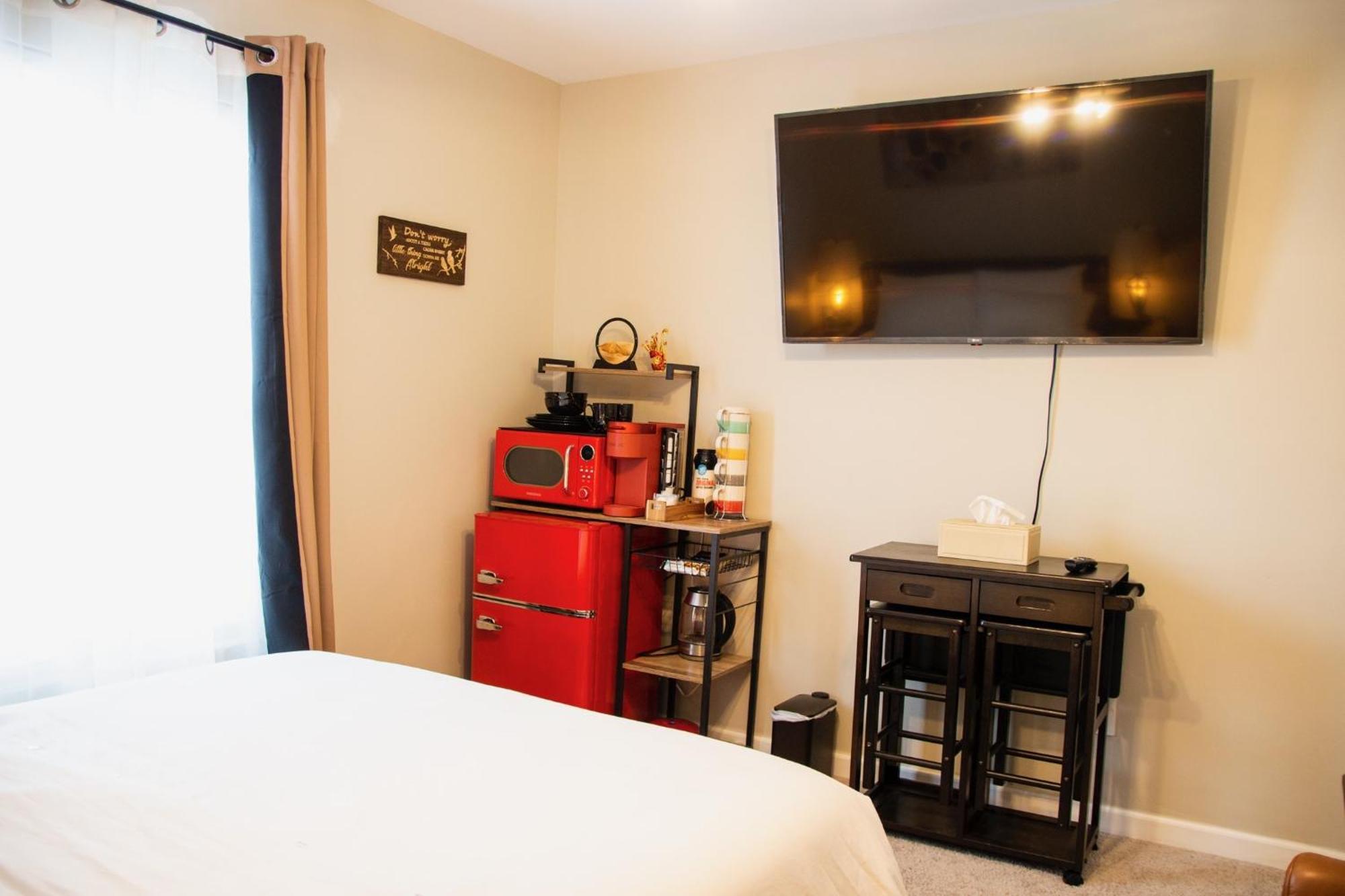 Hometel Premium Guest Suite W/ Private Entrance Ypsilanti Exterior photo